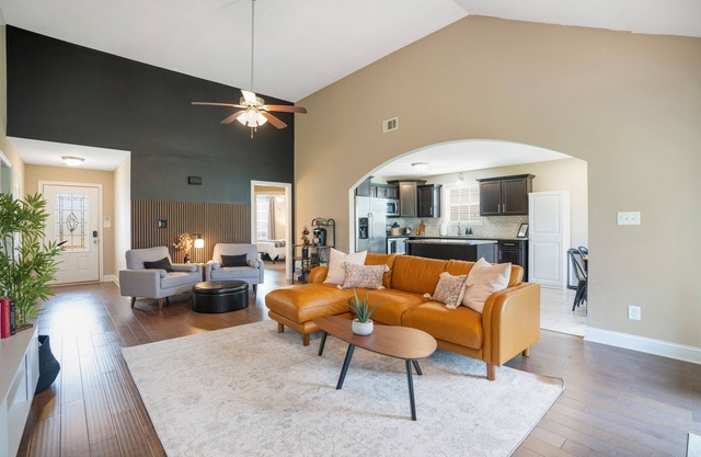 Game Room - Patio + Grill - Sleeps 9 - King Bed