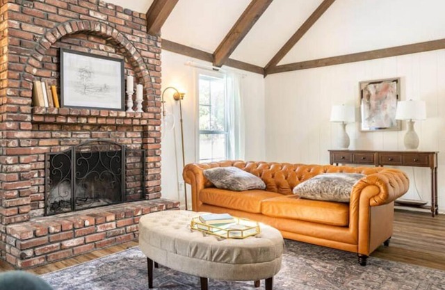 Games Room Bar Pool & HotTub Golf Course Views