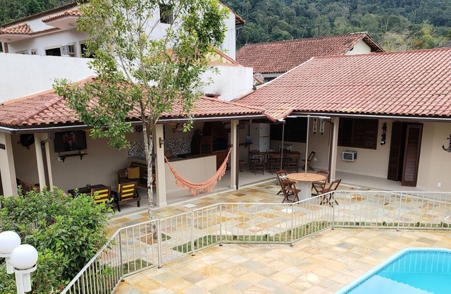 Garatucaia - House with pool and Wi-fi near the beach of Garatucaia