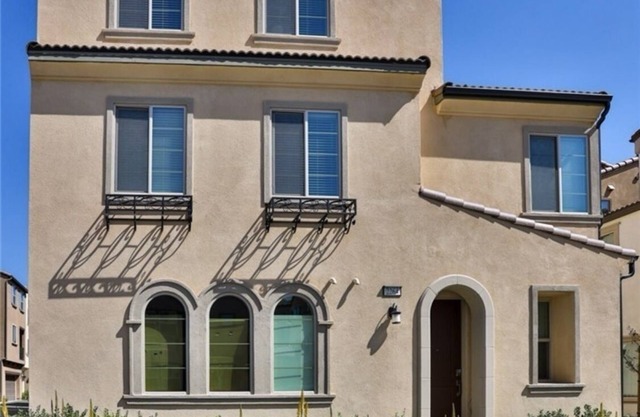 Gate community, quiet environment, easy to access transportation