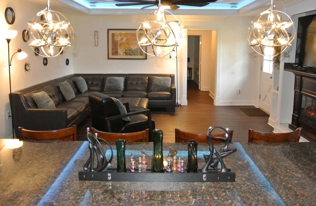 Gated! Luxurious + Upscale! 5Bedrooms + 5Kings! Just Remodeled! New Furnishings!