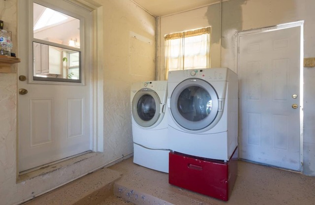 GATEWAY TO DISNEY AND FAMILY RETREAT CENTER