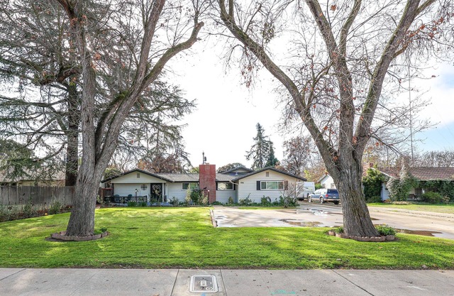 Gateway to Yosemite, Mins to UC Merced, Beautiful 3 Bedroom, 2 Bath home.