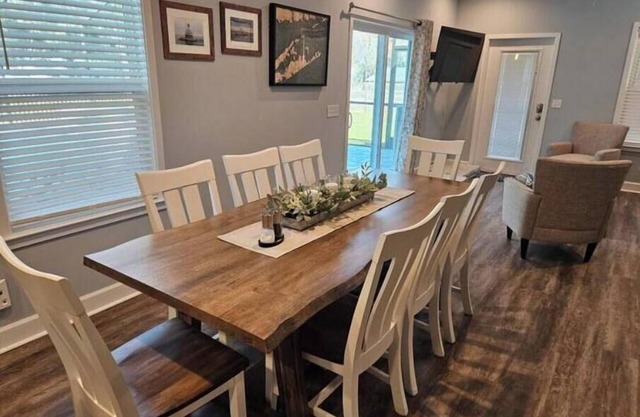 Gatornationals retreat with pool