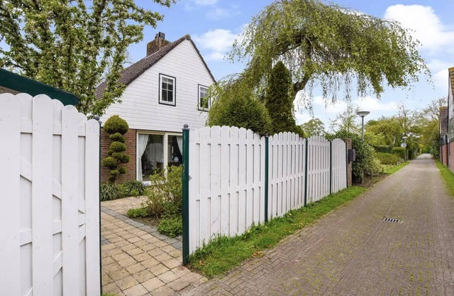 Gemütliches Ferienhaus am Oosterduinsemeer in Noordwijkerhout