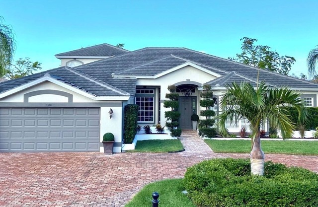 Gem of Heritage Palms, Fort Myers -Country Club Paradise, Heated Pool, Resort