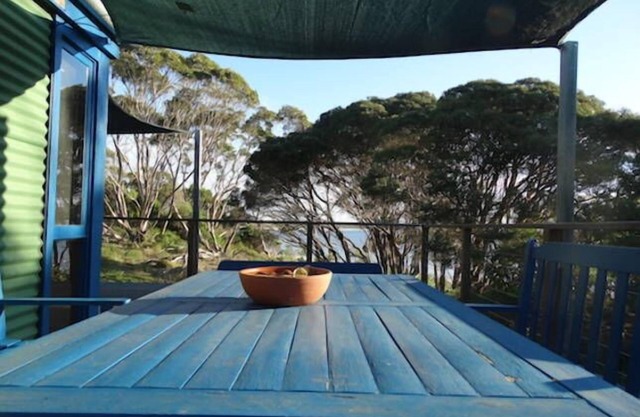 Georgina's Place - secluded beach getaway