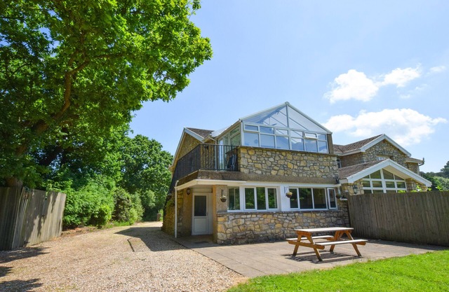 Ger-y-llyn - Two Bedroom Apartment, Sleeps 4