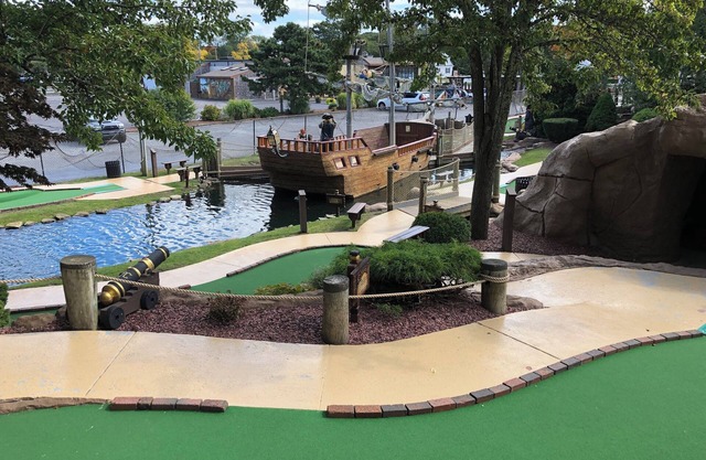 Get Ready for Adventure! 4 Spacious units awaits. Near Sweet Water Park