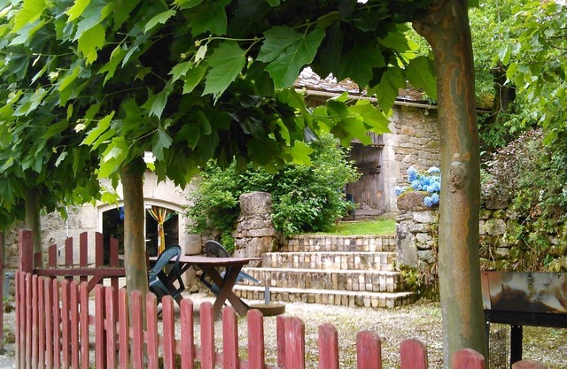 Gite E'Table vallé de la Dordogne Charlannes