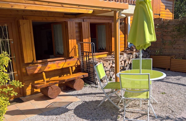 GITE LE JURA | COLLONGES-SOUS-SALÈVE | 5 MINUTES FROM GENEVA