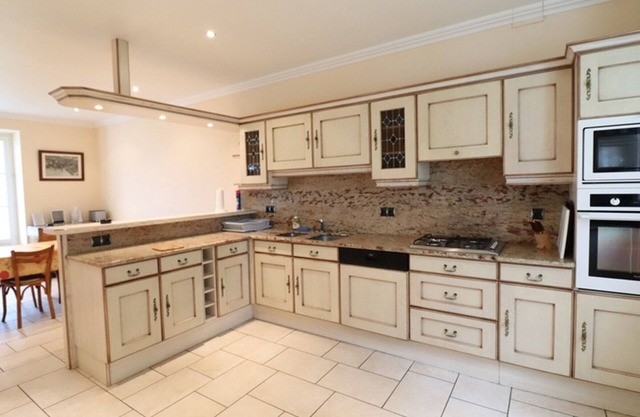 Gite Pierrefort, 6 bedrooms, 10 persons