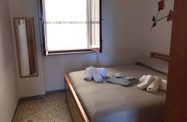 Giulietta apartment with sea view and garden with pets allowed