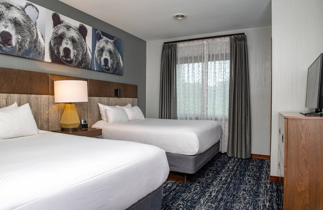 Glacier Canyon Resort With Free access to WaterParks and other Amenities