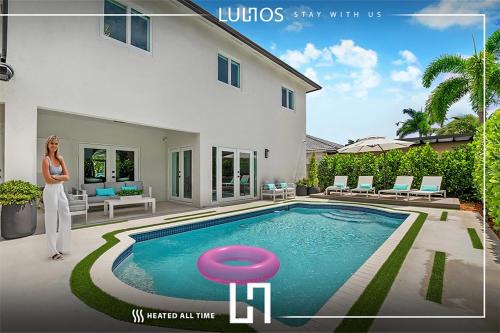 Glamour Villa - 5BR, Heated Pool, Game Haven L23