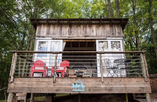 Glamping Cottage on 116 Acre Farm-Cowgirl Cabin