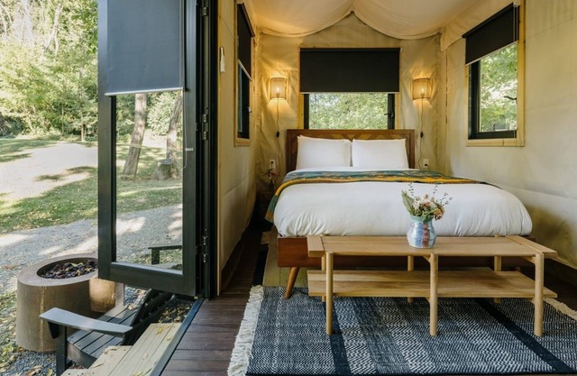 Glamping Queen w/Private Bath at Dawn Ranch! w/Private Seating Area & Firepit