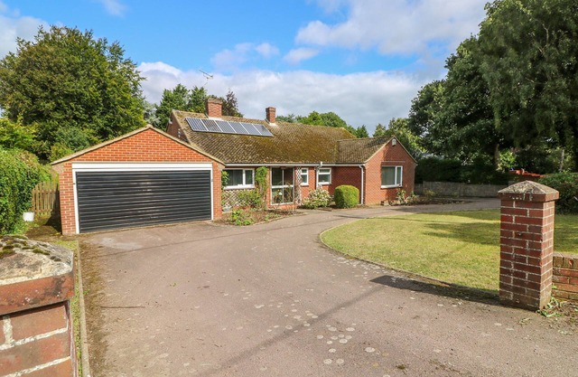 GLYNDE, pet friendly, with a garden in Deal