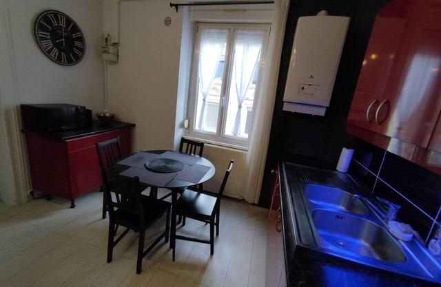 GO TO LUX Whole apartment [Free parking] .