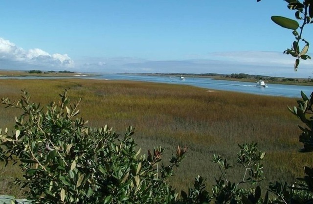 Goat Island Getaway 2 Bedroom Island Cottage Accessible by Boat