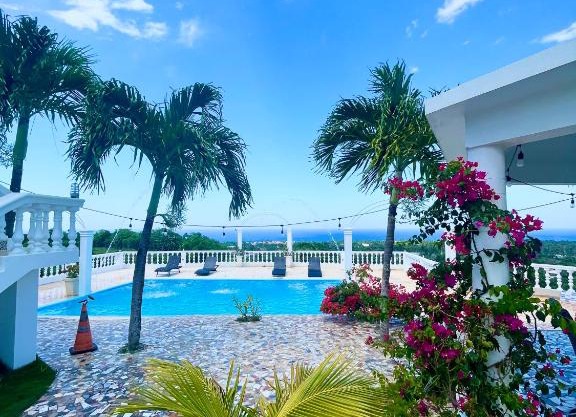 GodFather #7 Balcony, Large Sofa-bed at Casablanca