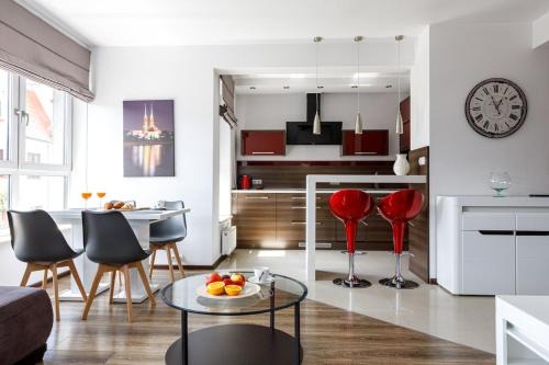 Golden Apartments Wroclaw - Legnicka Apartment