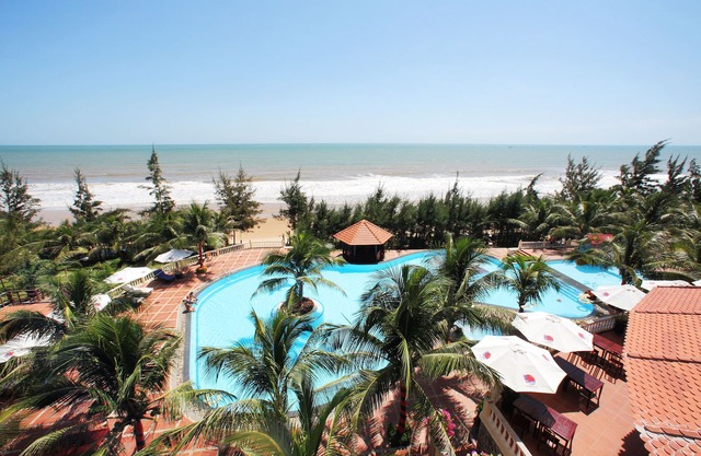 Golden Coast Resort and Spa