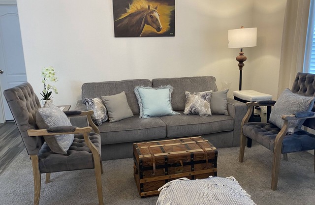 Golden Hills Arts and fun Housenn