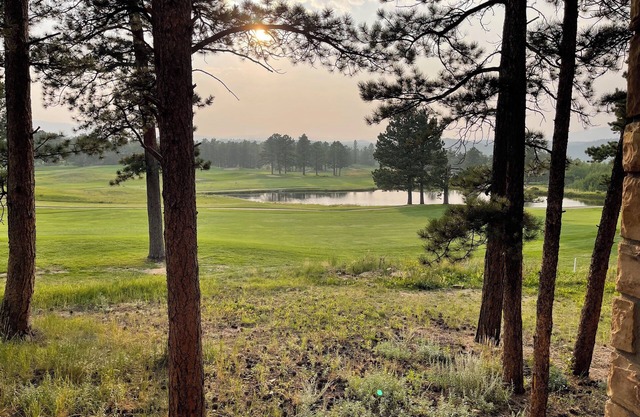 Golf and Fish Fox Acres! Basement Level of House on the Course! 3BR 2BA sleeps 8