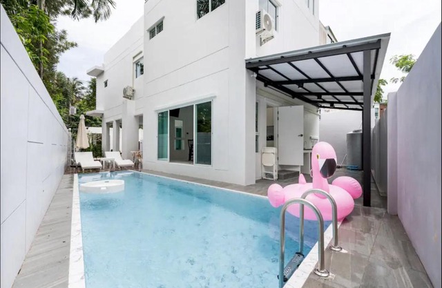 golf pool villa close patong and phuket town
