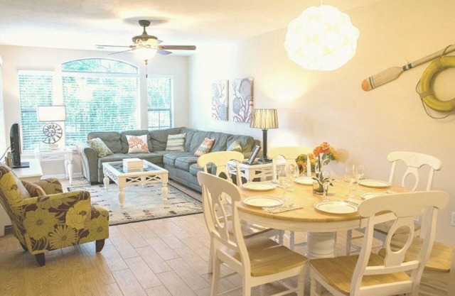 Golf, Pools, W/D, 2 King Beds, Free WiFi, Minutes to Beach