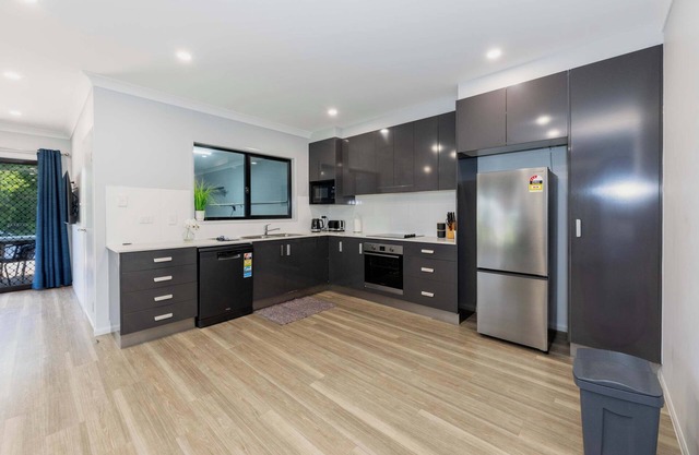 Golfside Haven 2 Bedroom, 2Bathroom - Across from Golf Course