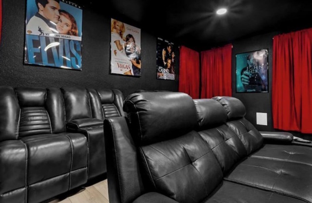 Gorgeous 5BR w/Theatre, Games & Heated Pool Opt!