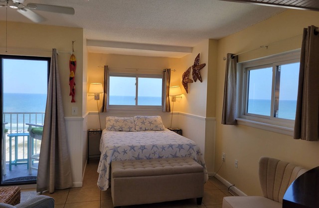 Gorgeous Gulf Front Corner Sunsuite! Indoor Pool! Oct 13-31, Available!
