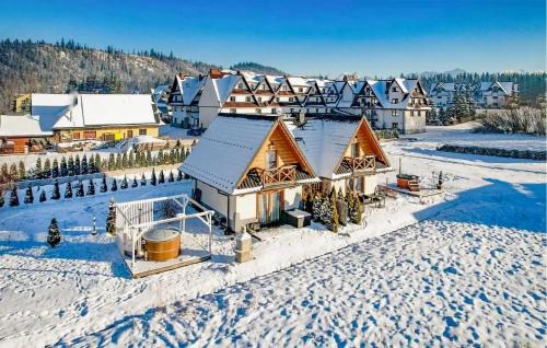 Gorgeous Home In Poronin
