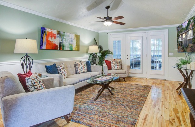 Gorgeous home near the beach with screened porch, central AC, and gas grill