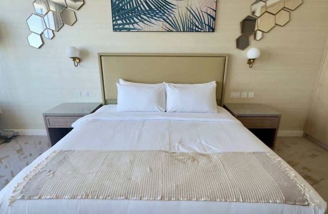 Gorgeous luxury studio - Exquisite Palm View