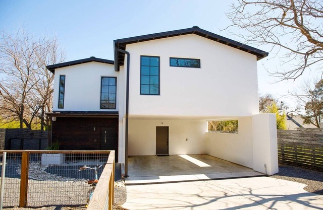 Gorgeous Modern Home in East Austin!