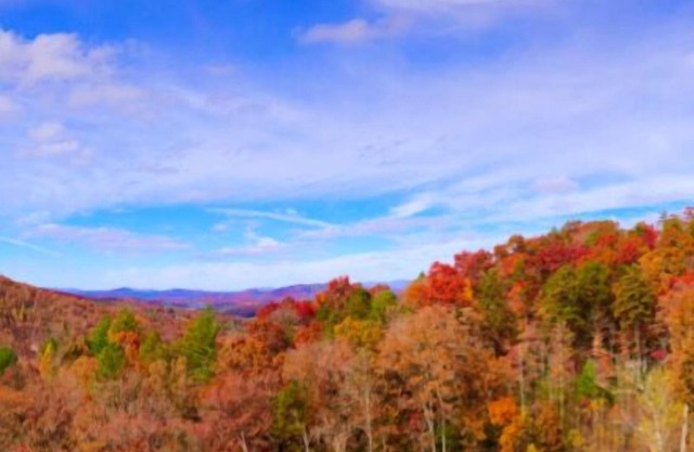 Gorgeous new cabin+long range views+hot tub+ fireplace+fire pit+near casino