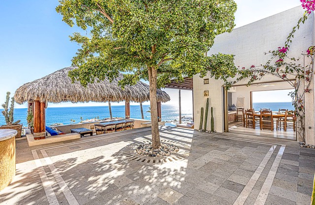 Gorgeous ocean views!Welcome quesadillas& margarita,Shuttle to the home.Pool 86