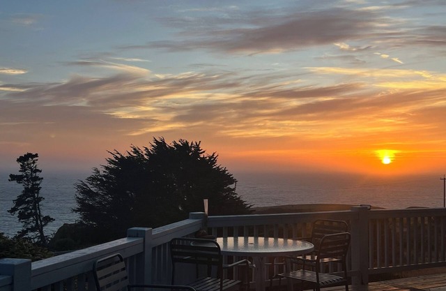 Gorgeous Ocean Views - Wild Iris Beach House