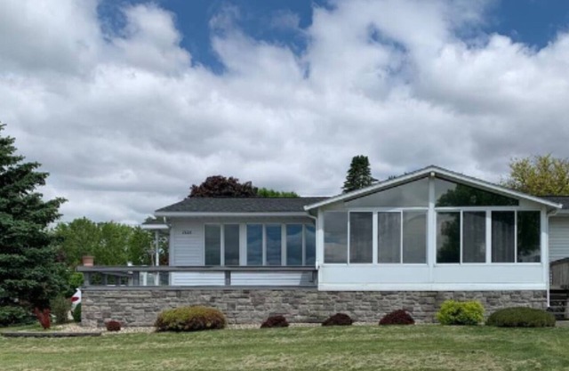 Gorgeous Panoramic Lake View Home