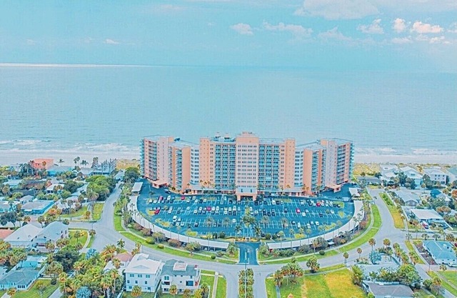 Gorgeous Private Oceanfront Building! Affordable & Updated Spacious Studio. w/2Q