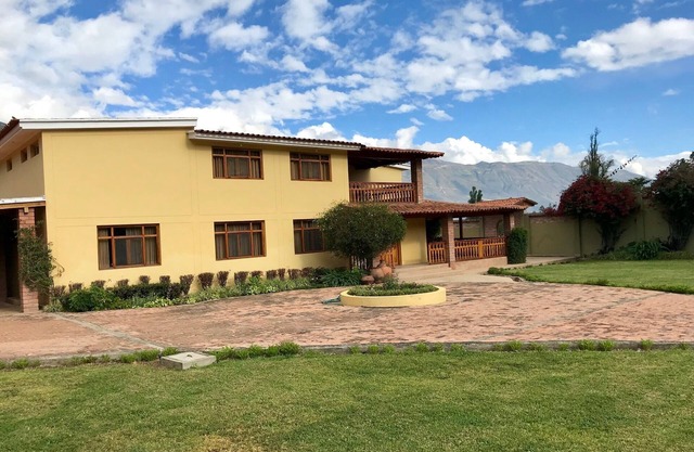 Gorgeous Retreat: Incredible views of the largest snow-capped mountains in Perú