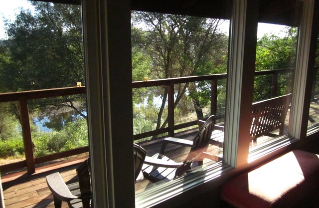 Gorgeous Riverfront Home, VHR# 073569, TOT# T65183