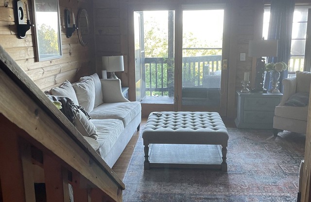 Gorgeous Rustin Cabin Close to Amicalola Falls!