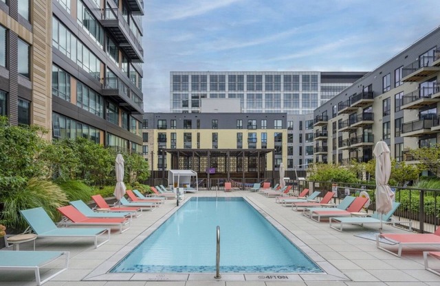 Gorgeous Somerville 1BR w/Gym & W/D, nr Assembly T, by Blueground