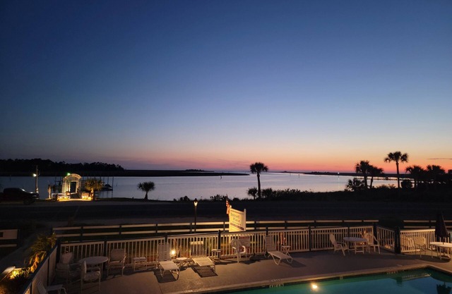 Gorgeous Sunsets. Sunset Place #304 NO CLEANING FEES!