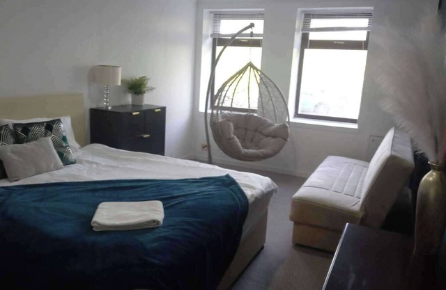 gourock blissful apartment with 3 bedrooms