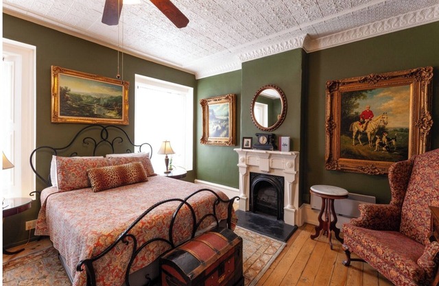 Governors Room - Historic Hotel